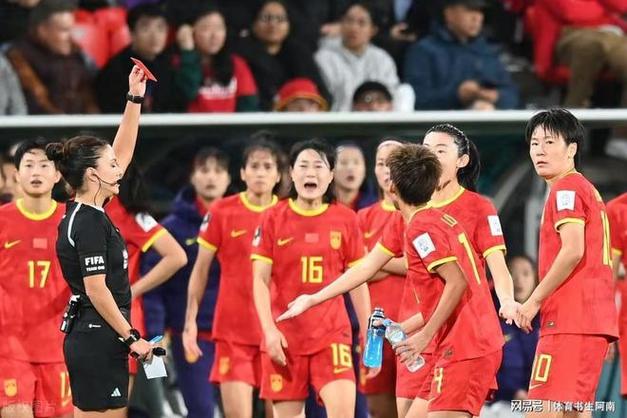 中国女足今天晚上比赛直播频道