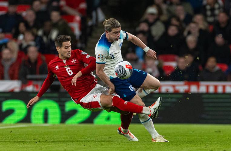 丹麦vs英格兰足球赛预测