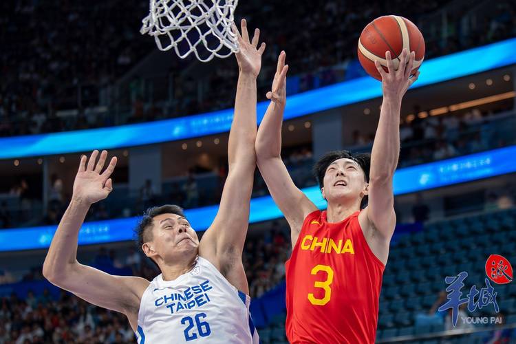 篮球赛中国男篮直播